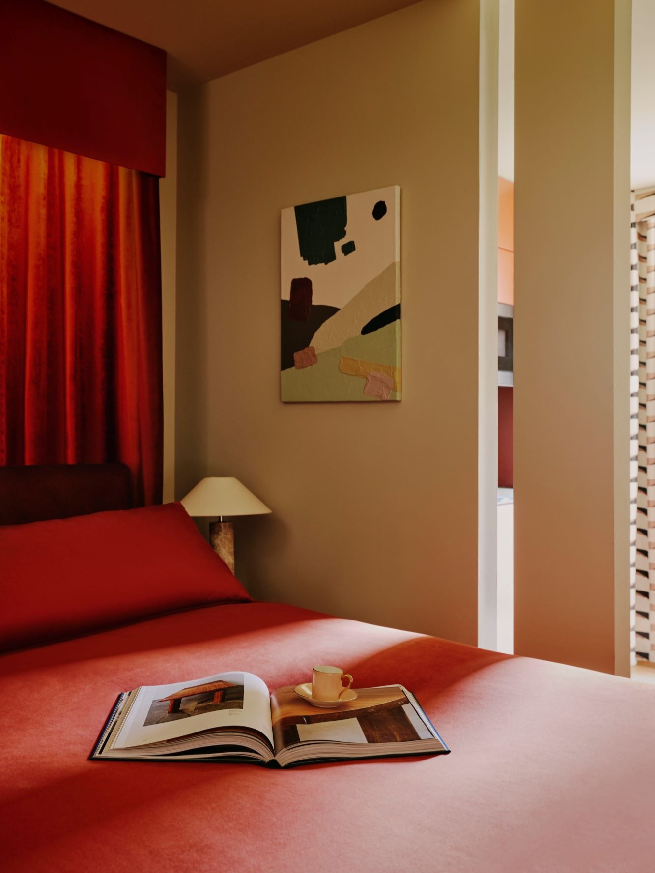 KRL412-Locke-Zurich-03-102-1-(1).jpg KRL412-Locke-Zurich-03-102-1-(1).jpg